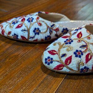 EUC Embroidered Slip Ons with Gold Low Heal Detail Size 9